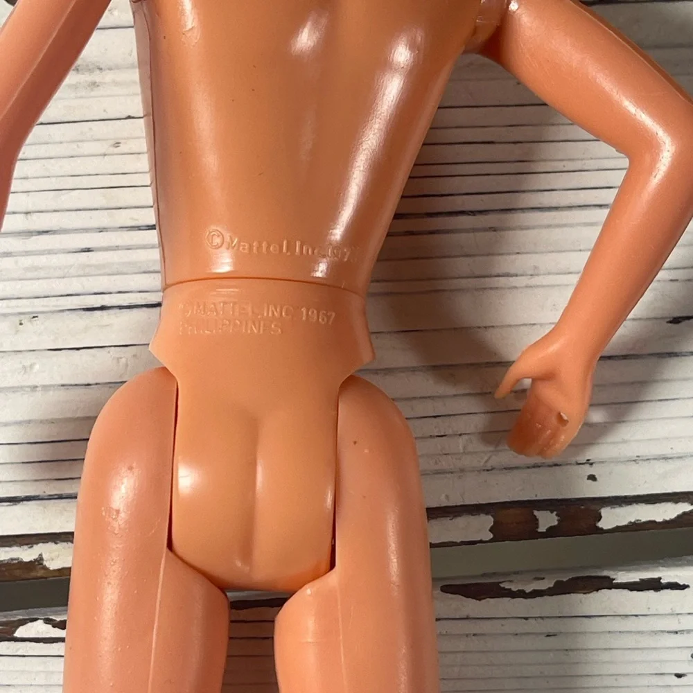 Vintage 1978 Mattel Barbie Doll Figure‎ Clothing Great Condition